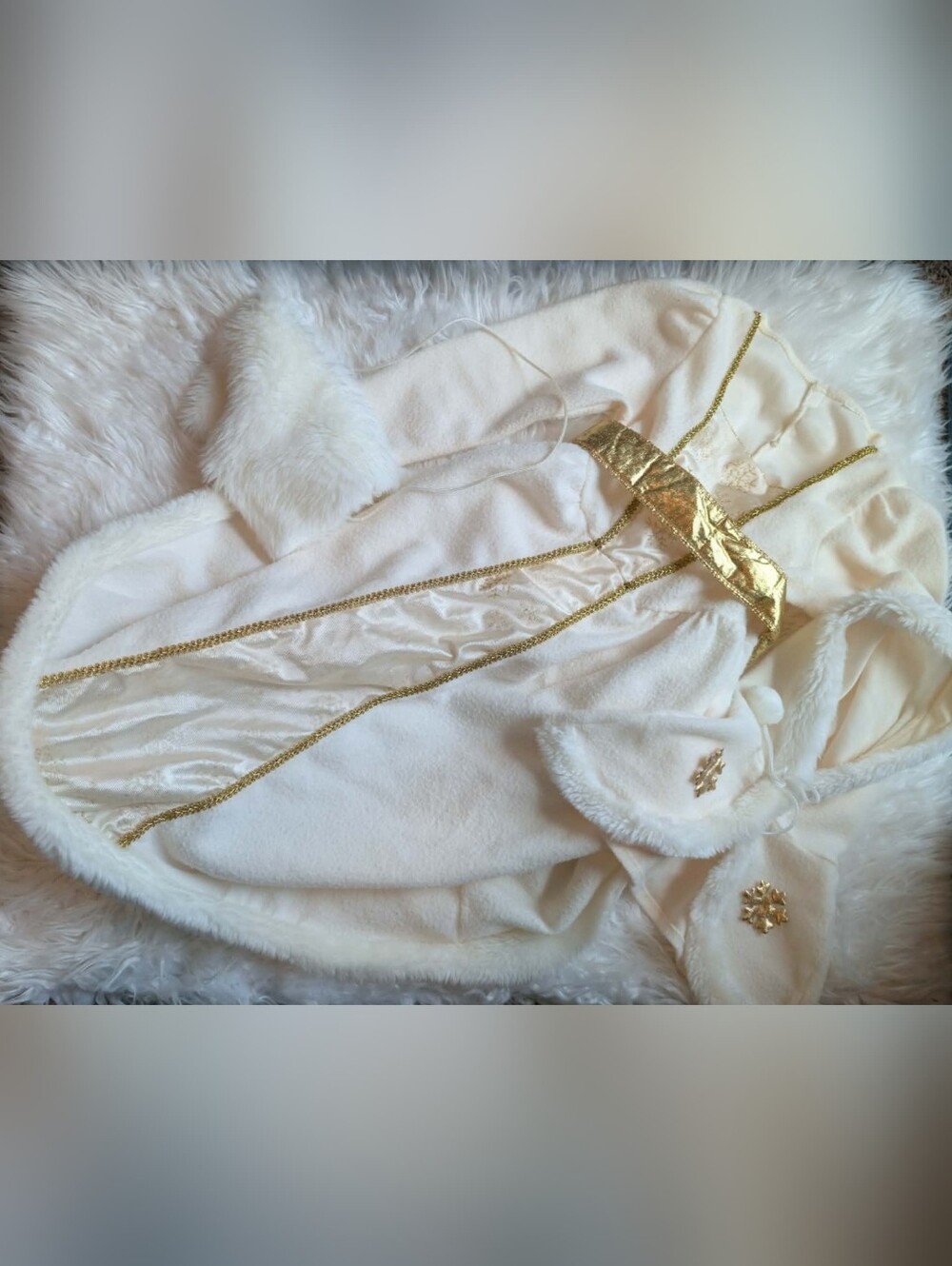 ✨️White And Ivory Faux Fur Holiday Cape with Gold Trim Costume Angel